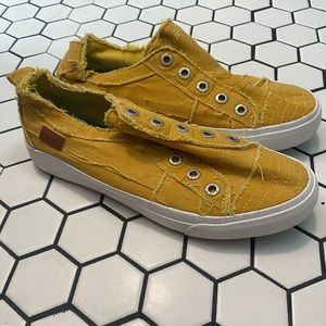 Blowfish tennis shoes yellow size 9